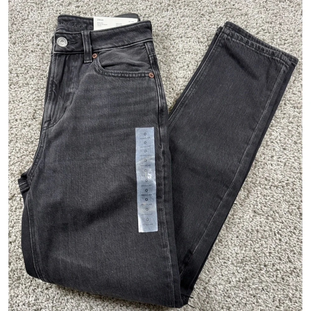 NEW American Eagle Womens Mom‎ Jean High Rise Black Strigid Denim Distressed 0